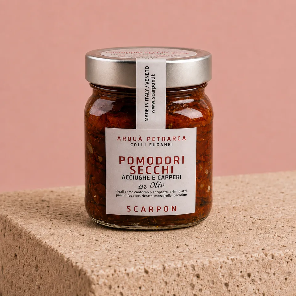 Pomodori Secchi con Acciughe e Capperi in Olio